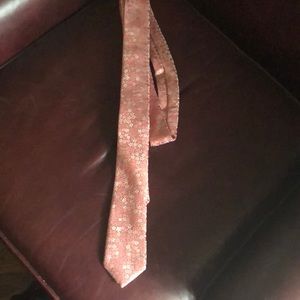 Pink floral EOARA necktie *Brand New*